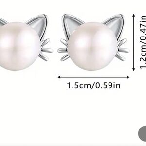 NEW Cat Faux pearls post earrings